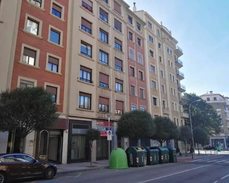 Local Comercial 173m2 Pamplona