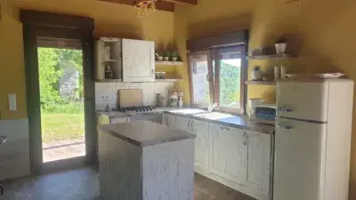 Chalet unifamiliar en venta: Paz y armonía lejos del ruido