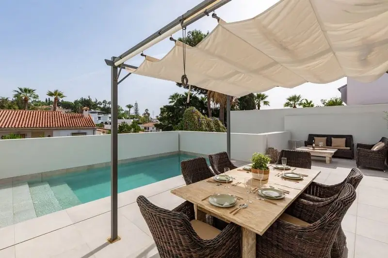 Villa de Lujo 3 Dormitorios Nueva Andalucía