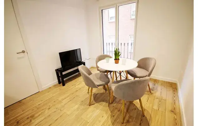 Habitacion 60m2 Barcelona Alquiler Estancia Media Larga