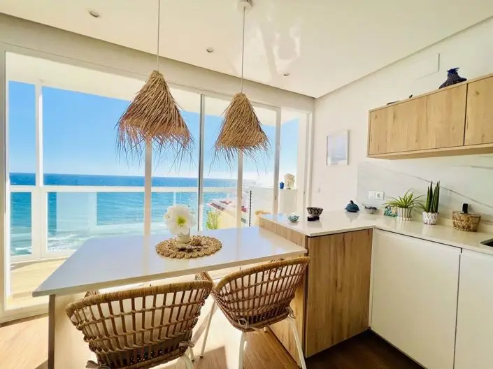 Apartamento 2 Dormitorios Primera Linea Impresionantes Vistas al Mar