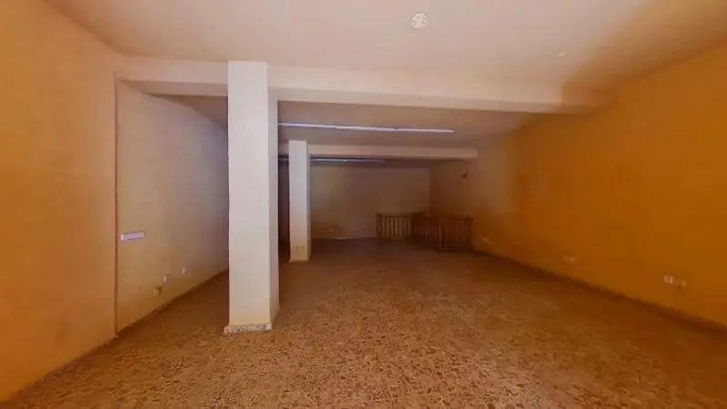 Venta Local Comercial Benalua Centro Alicante