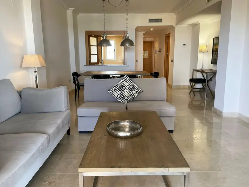 Apartamento 2 Dormitorios Alquiler Benahavis
