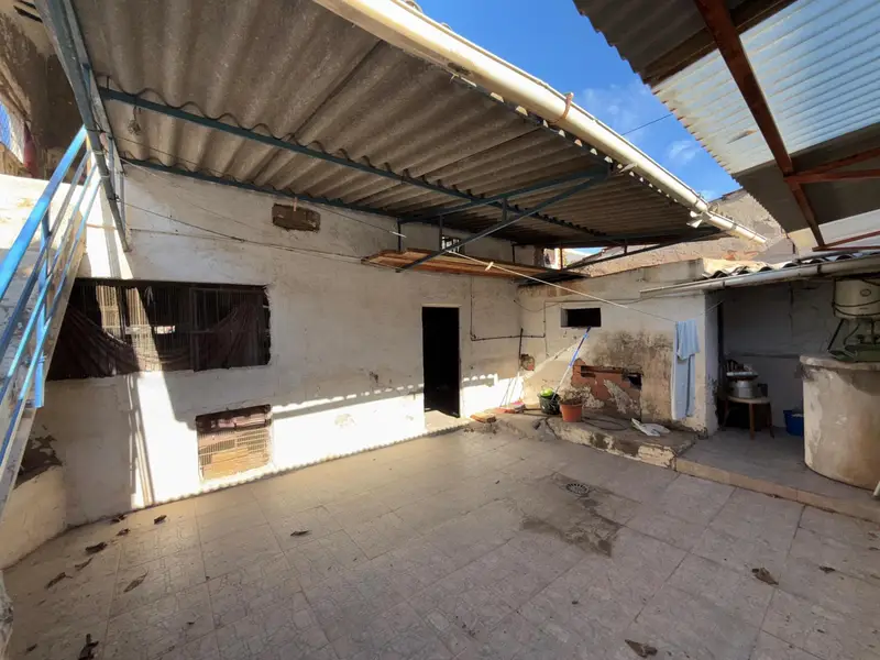Venta Casa con Patio en El Raal 3 Habitaciones 2 Baños