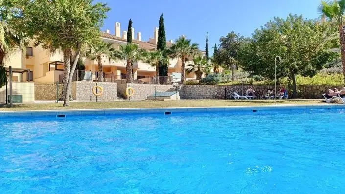 Apartamento 3 Dormitorios en Venta  Hacienda del Alamo