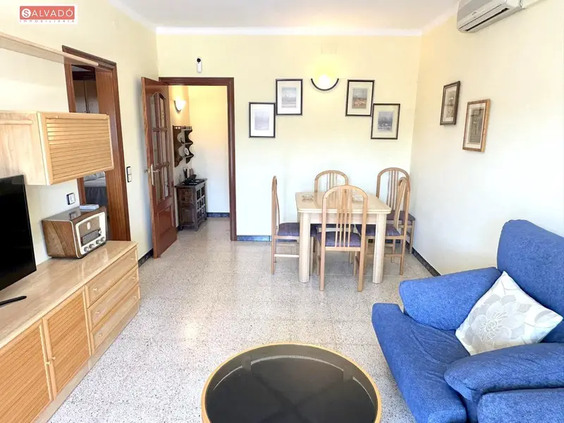 Piso en Segur de Calafell con Vistas al Mar y Plaza de Aparcamiento