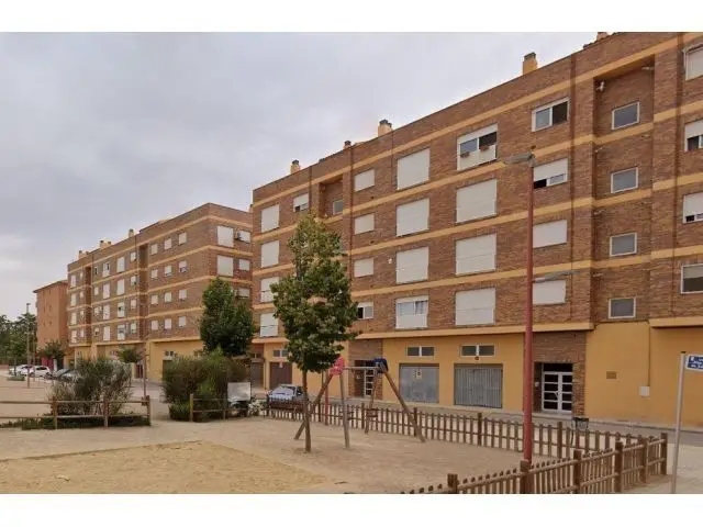 Piso Luminoso en Almansa 98m2 3 Dormitorios 2 Baños Garaje