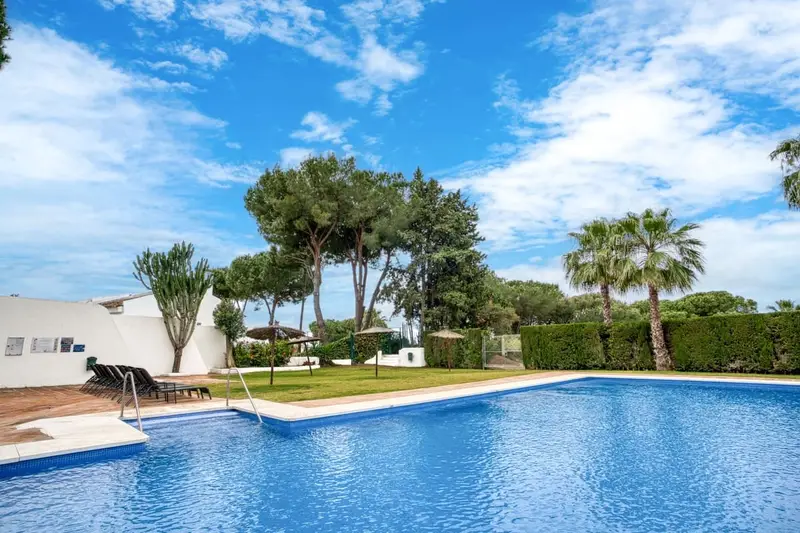 Casa en Venta Nueva Andalucía, Marbella Tres Dormitorios Cerca Puerto Banús