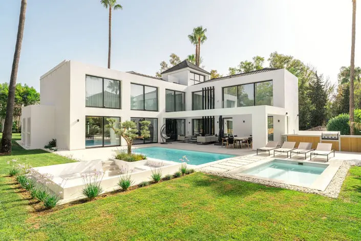Villa de Lujo en Nueva Andalucía 4 Dormitorios