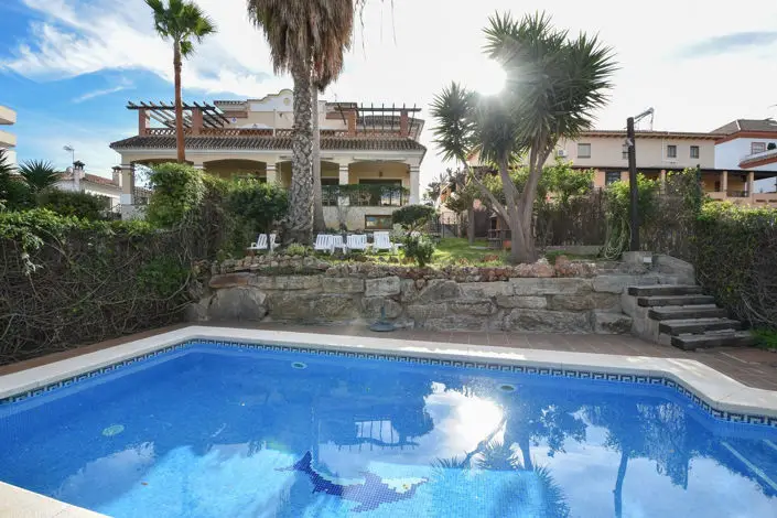 Casa en Marbella 5 Dormitorios Piscina Privada Jardin