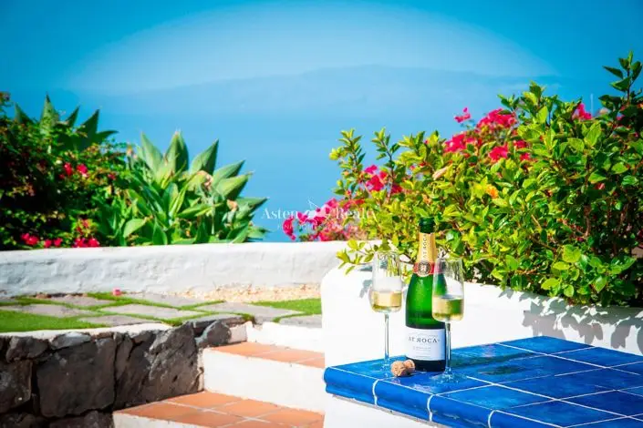 5 Bed Villa for sale