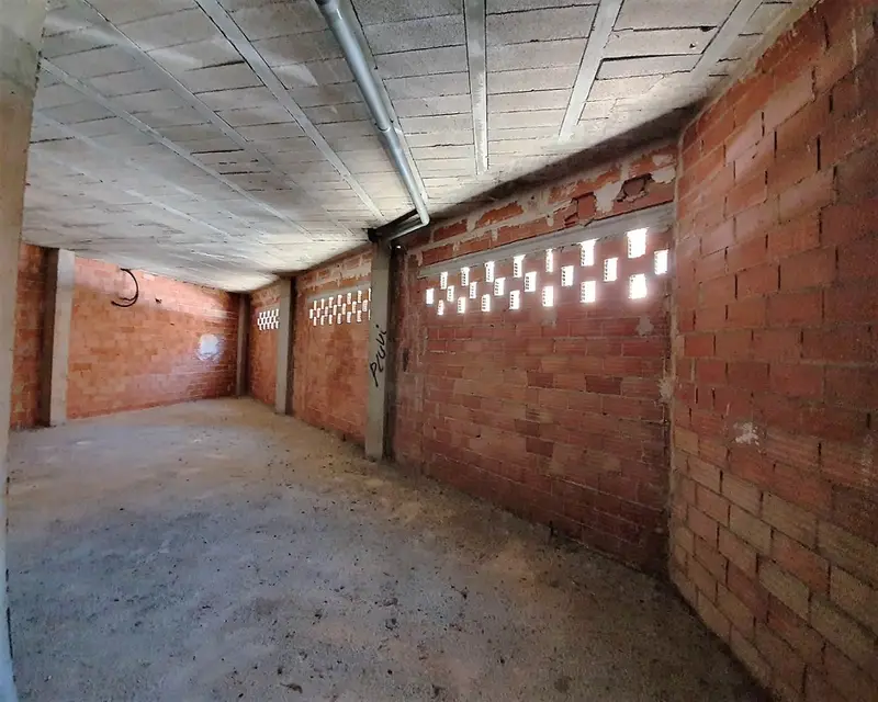 Local en Oliva 100m2