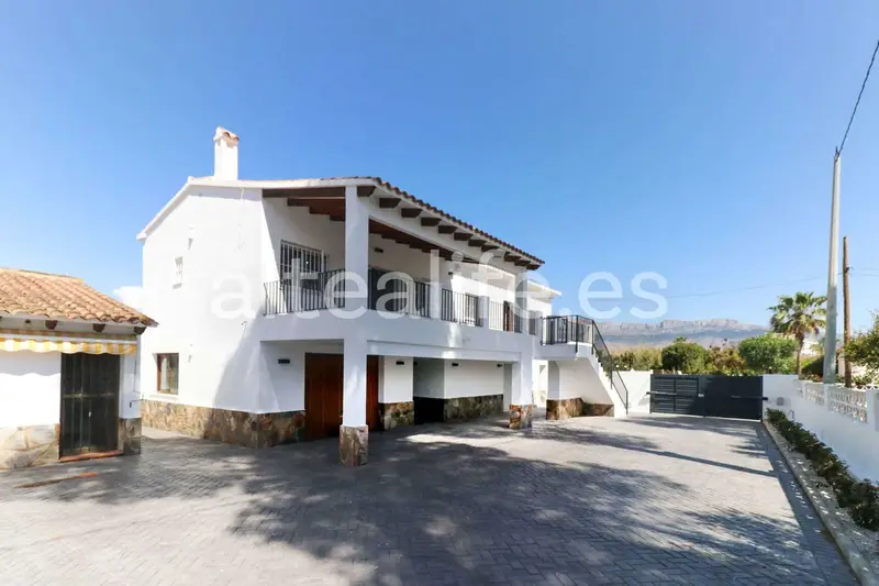 Casa en Altea Alicante Alquiler Larga Estancia Cerca de la Playa