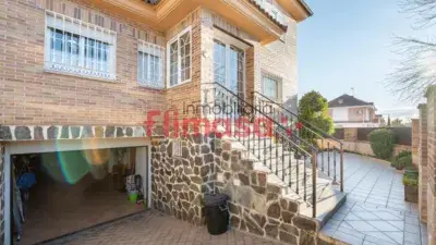 Casa pareada en venta en Casco Urbano