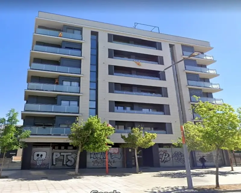 Garaje en Venta en Lleida - 15m² - Estudi General