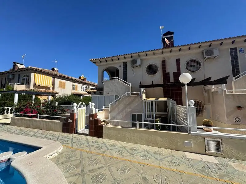 2 Cuarto Villa en venta
Los Altos, Alicante