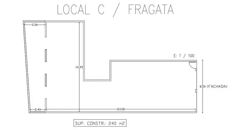 Local Comercial en Torrevieja con Patio Interior