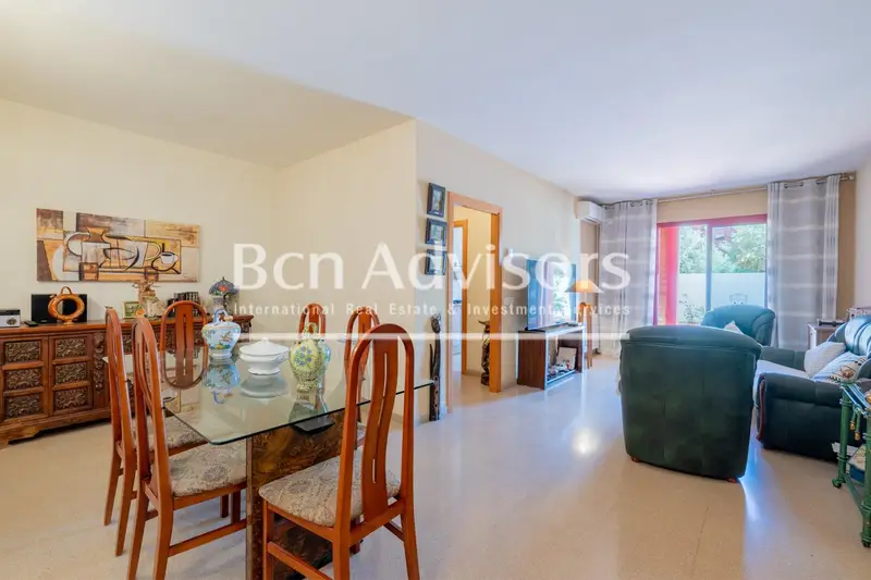 Piso en Barcelona cerca del mar con terraza y parking