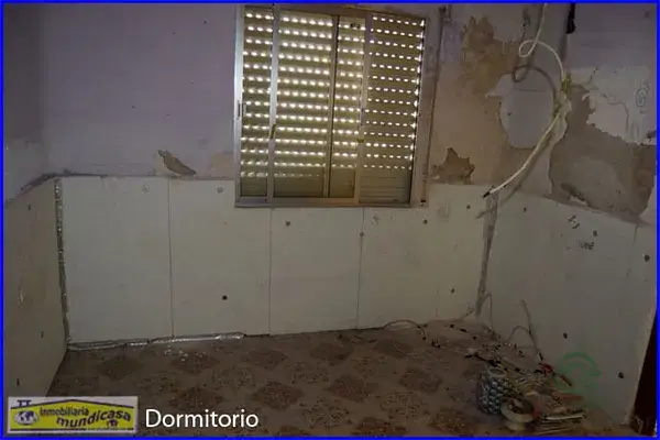 Casa en Santomera para reformar 3 habitaciones 244m2