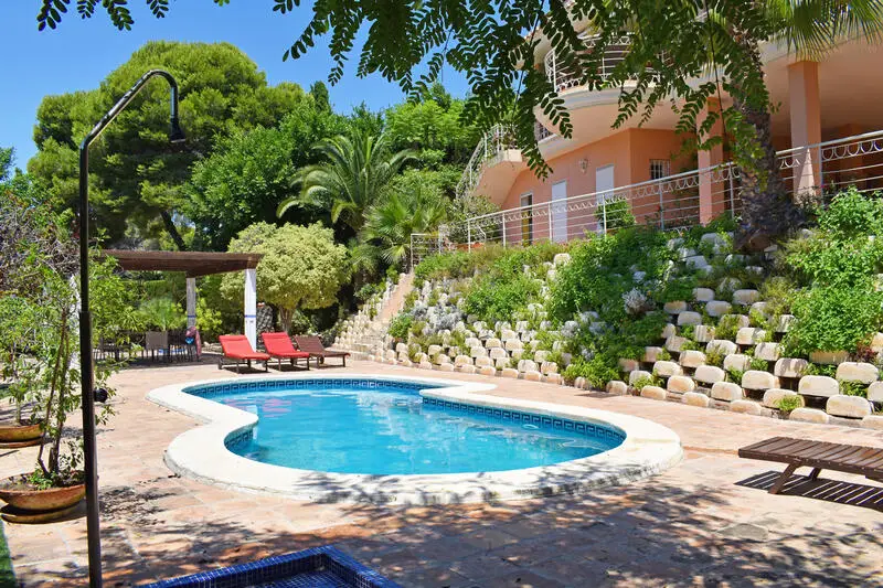 Villa de Lujo en Campoamor cerca de la Playa