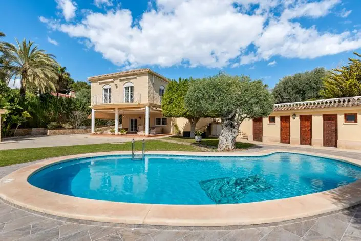 Villa de Lujo en Venta 4 Dormitorios Elche