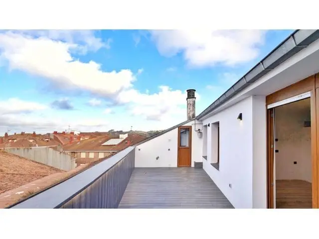 Atico Duplex en San Vicente de la Barquera con Vistas al Mar
