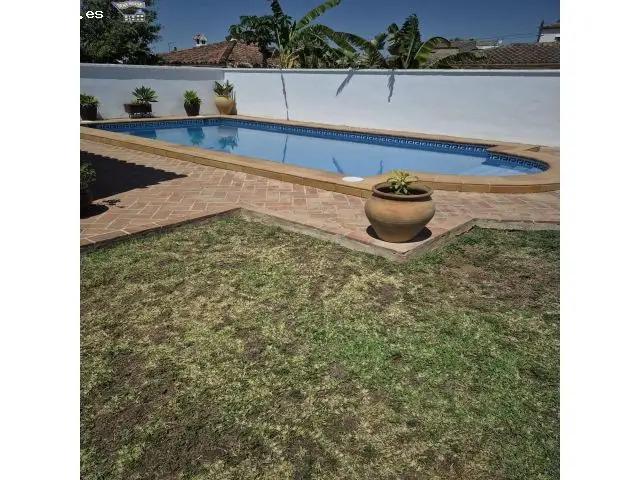 Chalet con Piscina en El Santiscal