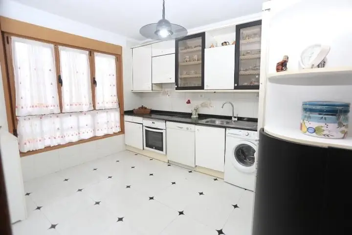 Venta Piso 4 Habitaciones Avilés El Carbayedo
