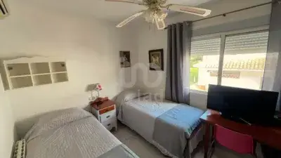Casa Adosada en Nuevo Portil con Vistas al Golf