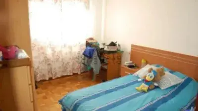 Piso en Venta Lakua Arriaga 3 Habitaciones Amueblado