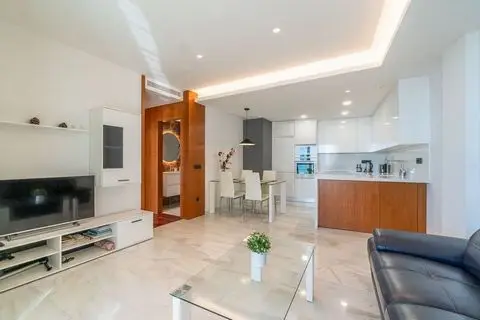 Apartamento en venta Torrevieja 2 dormitorios 111m2 vistas al mar