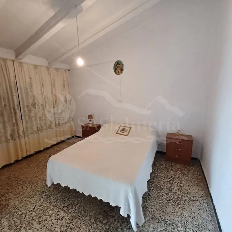 Cortijo de 5 Dormitorios en Venta Santa Maria de Nieva