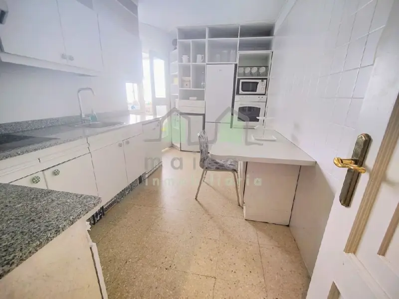 Alquiler Piso con Garaje en Arenal Vigo