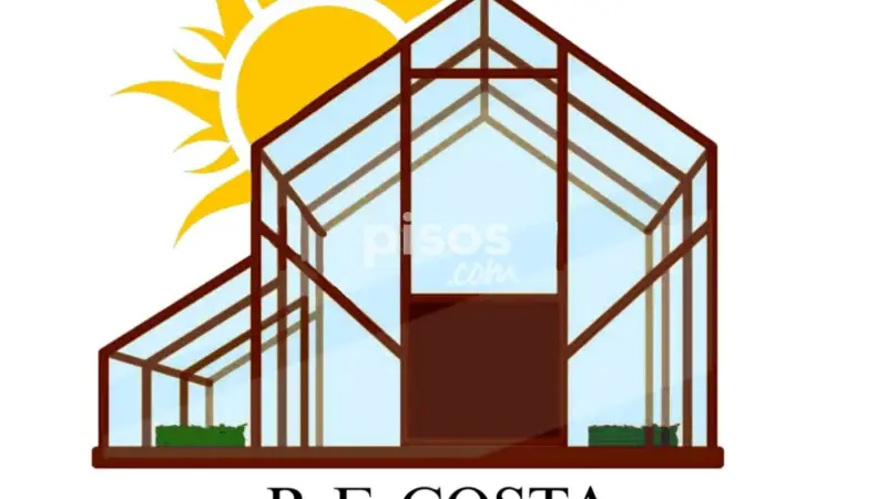Chalet en venta en Calle del Cisne