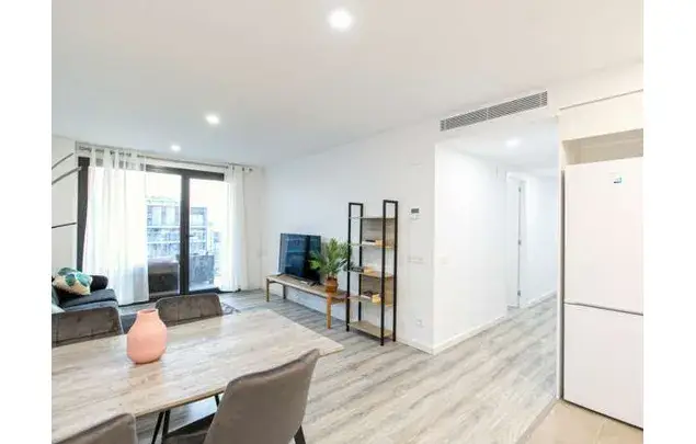 Alquiler Apartamento 2 Dormitorios Badalona Cerca de la Playa