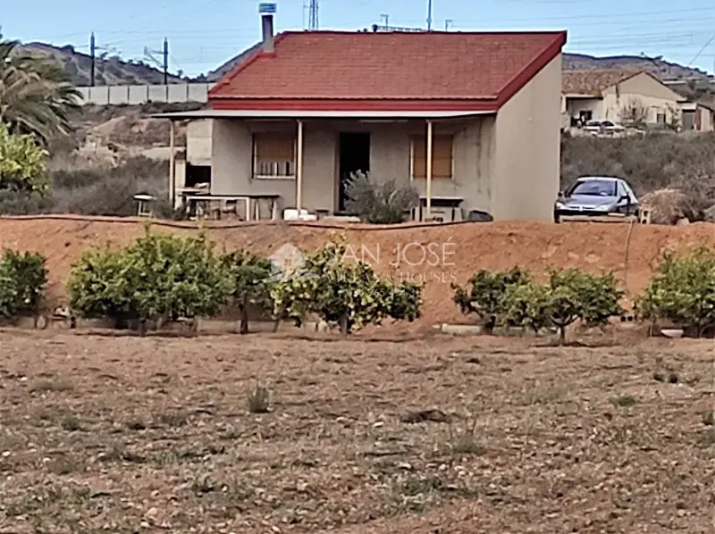 Chalet en Novelda El Pla 50m2 Parcela 13000m2