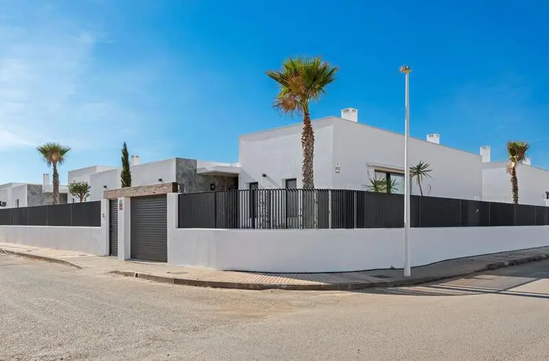 Villa en Mar de Cristal 3 dormitorios 2 baños Piscina Privada