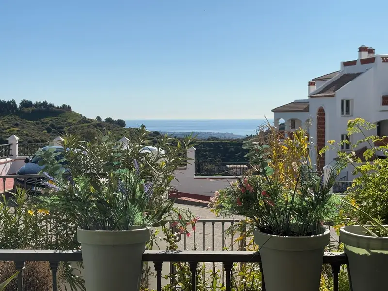 Apartamento en Calahonda 3 Dormitorios Vistas al Mar