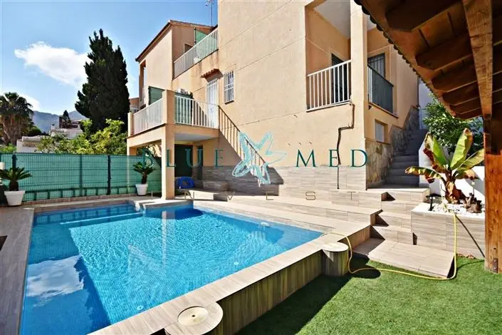 Villa 5 Dormitorios Bolnuevo Piscina Cerca Playa