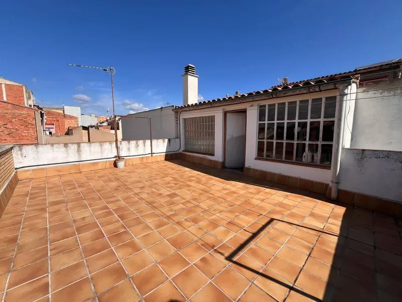 Casa en venta en Igualada con jardín y garaje