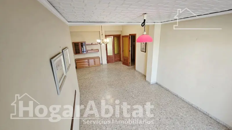 Piso espacioso en Picassent con terraza y garaje opcional