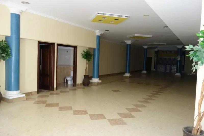 Venta Local Comercial Arenal Marchena 260m2 3 Banos