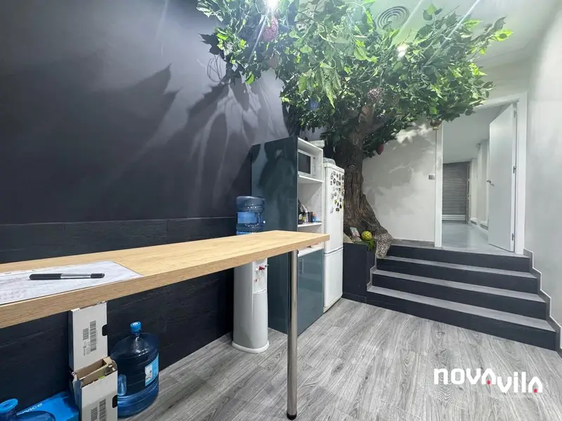 Venta Local Comercial con Garaje en Torre-Roja Viladecans