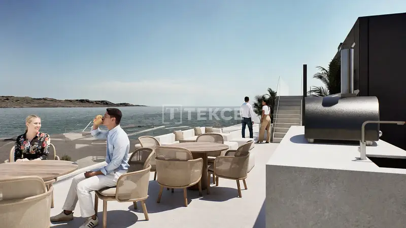 Lujosas Propiedades con Terrazas y Vistas al Mar en Málaga