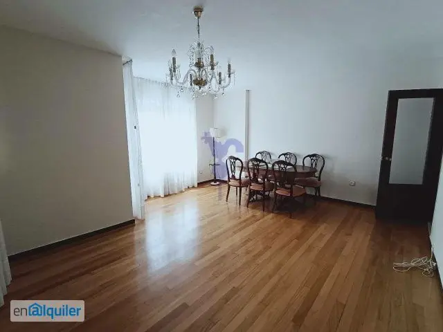 Apartamento con Garaje y Terraza - Recien Pintado