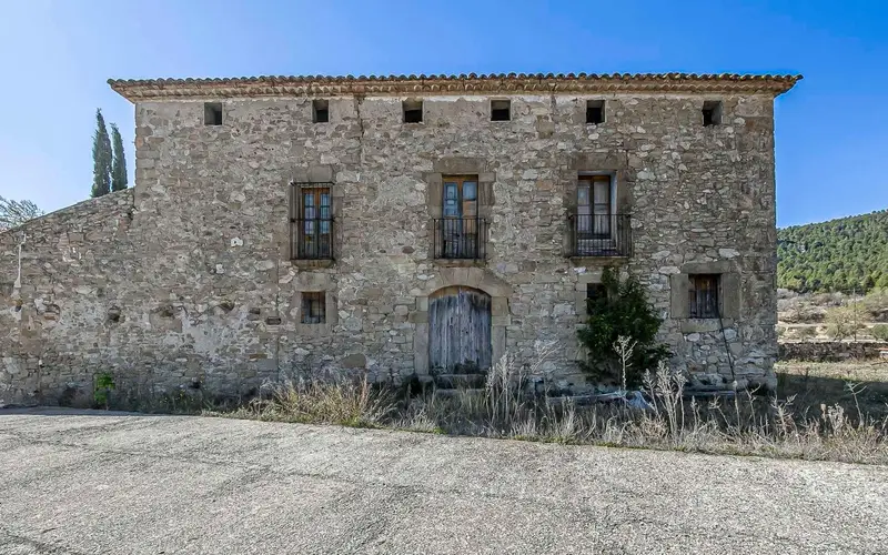 Masía con Terreno en Castellolí Barcelona