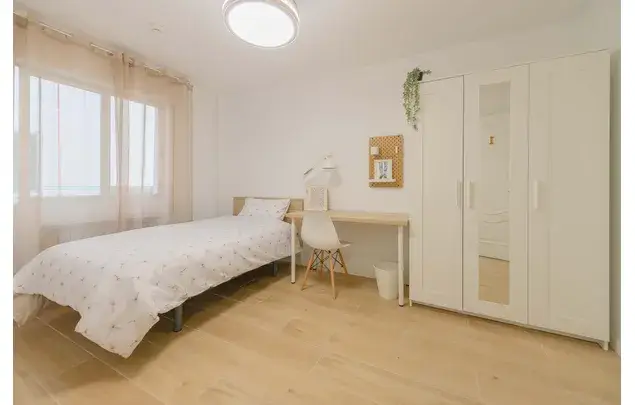 Habitaci
ón 104m
² Getafe Estancia Media Larga Dep
ósito 300
