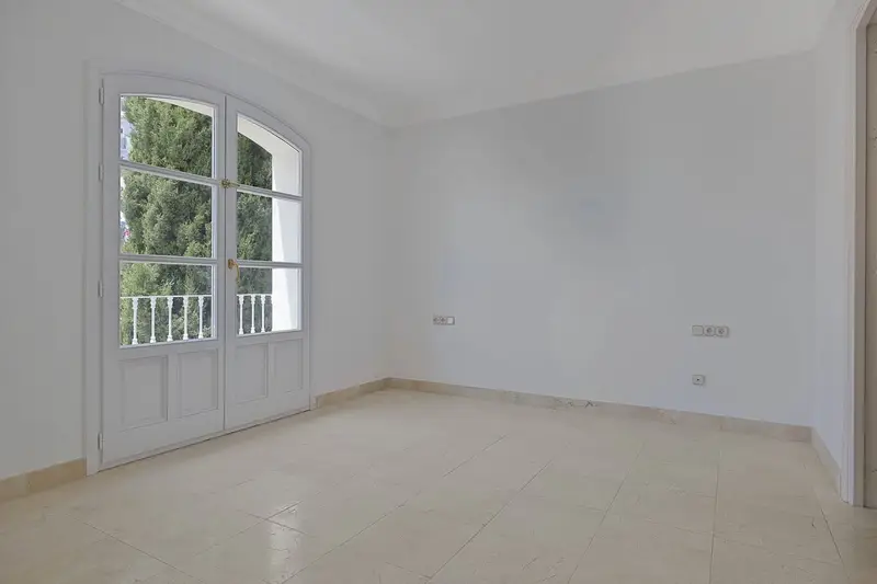 Chalet en Venta en Benahavís Málaga 3 Dormitorios 2 Baños