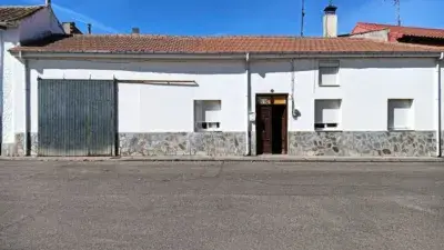 Casa de Pueblo en Jimenez de Jamuz  Reforma Integral