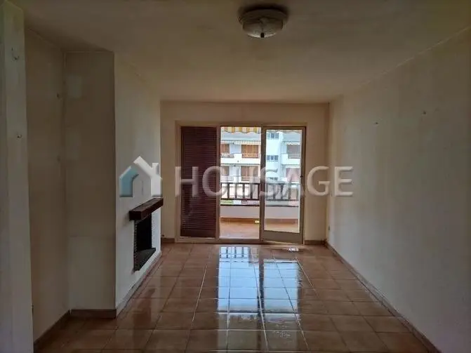 Piso en venta en El Vendrell con garaje y piscina